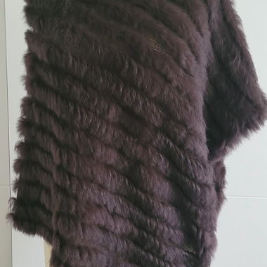 Poncho aus Kaninchenfell