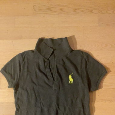 Polo in grey