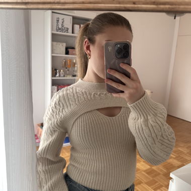 H&M sweater