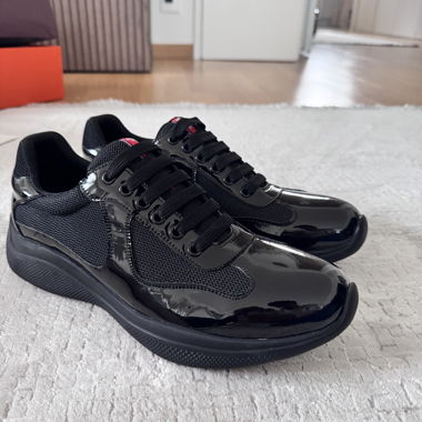 Sneakers nere