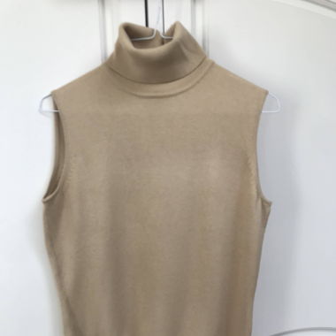 Ärmelloser Rollkragenpullover