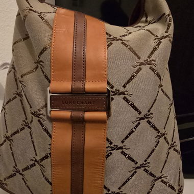 Wunderschöne Longchamp-Tasche.