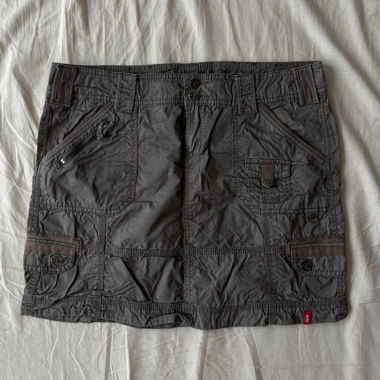 “Perpendicular” mini skirt