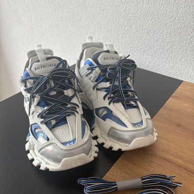 Balenciaga Track Size 42
