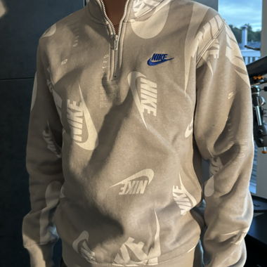 Pullover NIKE