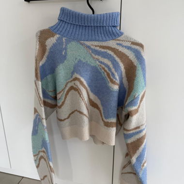 Sweater top