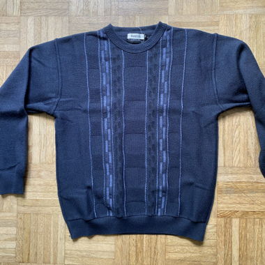 Pull vintage retravaillé bleu