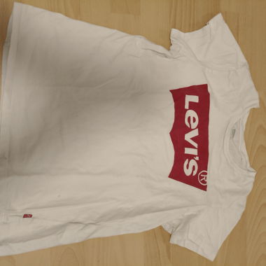 T-shirt Levis