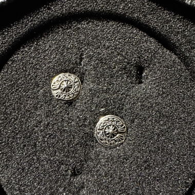 CH Logo Engraved Earring 