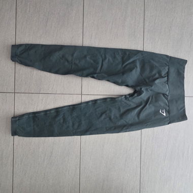 Schwarze Sporthose
