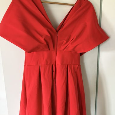Rotes Kleid mit U-Ausschnitt Abendkleid 