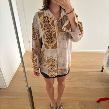 Colorful shirt 