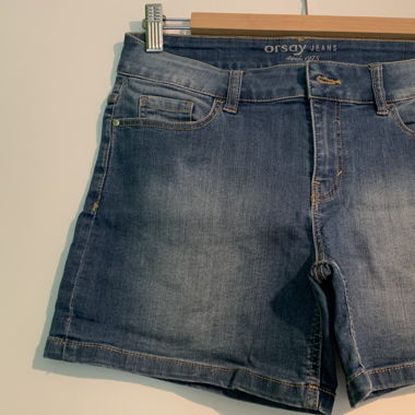 kurze Jeanshose