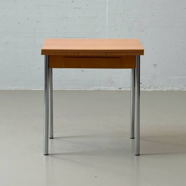 Ausziehbarer Schreibtisch mit Schublade 