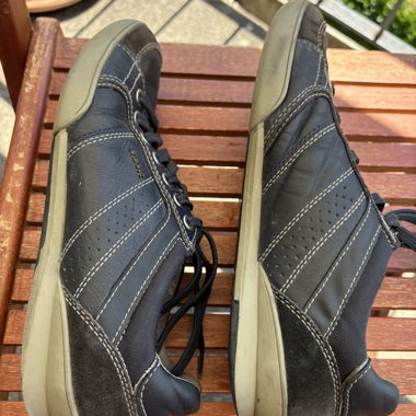 Sneakers Geox nere
