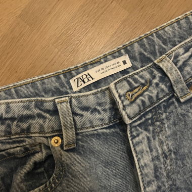 Zara Jeans