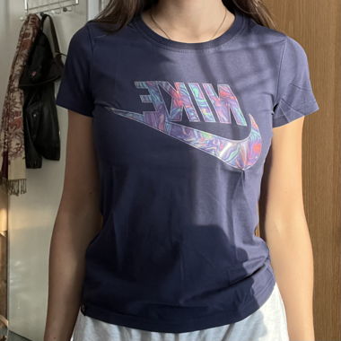T-shirt Nike carino