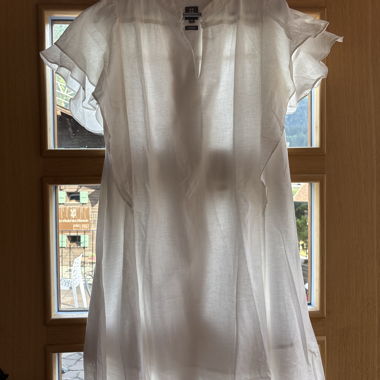 Weisse transparente Bluse