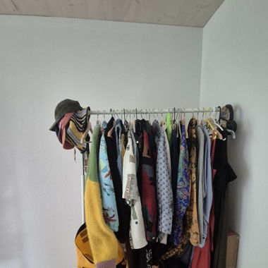 Tringle à vêtements
