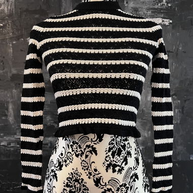 Zara Pullover cropped