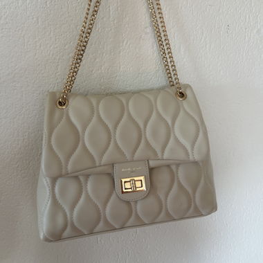 Quilted Chain Shoulder Bag
