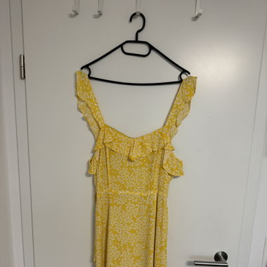 Gelbes Sommerkleid H&M