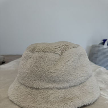 Flauschiger Bucket Hat