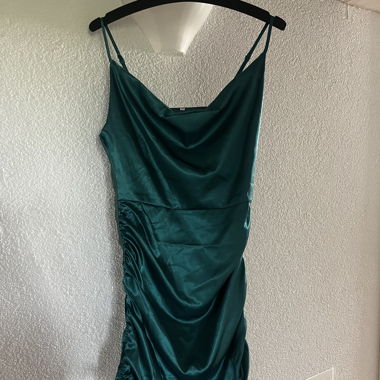 Satin Abendkleid 