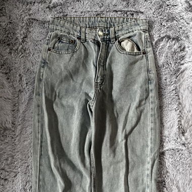 Blaue Straight Jeans