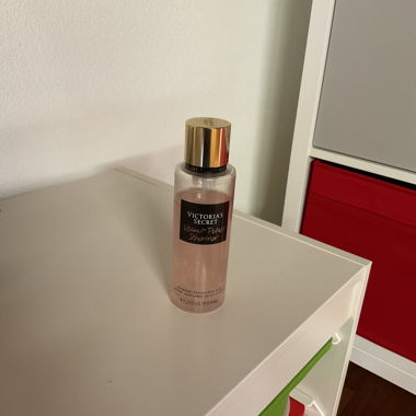 Scented water VS