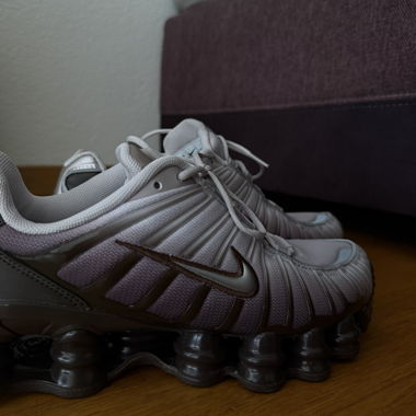 Nike Shox Sneakers grey/purple