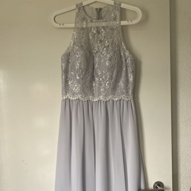 Mascara London Silber Midikleid mit Halsschnitt