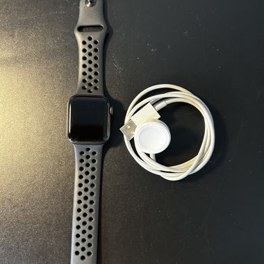 Apple Watch SE Nike-Serie
