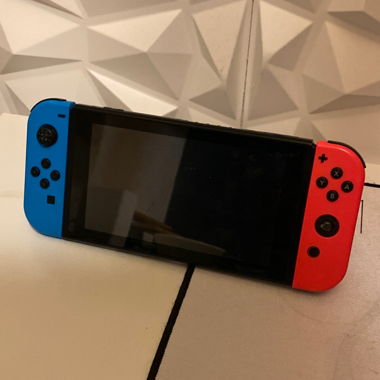 Nintendo Switch mit Spielen