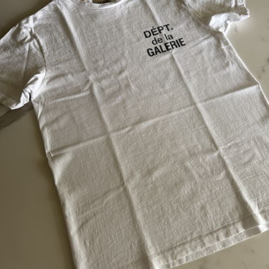 DÉPT.-de-la-GALERIE-T-Shirt