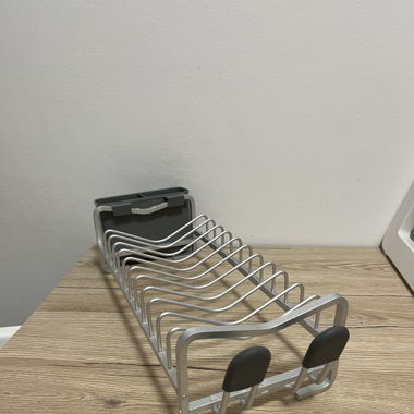 Compact dishes drying rack