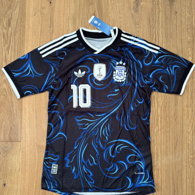 Maillot extérieur d’Argentine de Lionel Messi S (26/27)