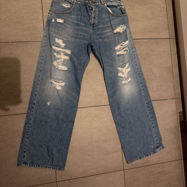 Jeans Balmain déchirés