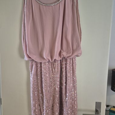 Robe rose à paillettes Lace & Beads