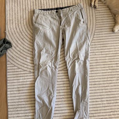 Hose beige/grau