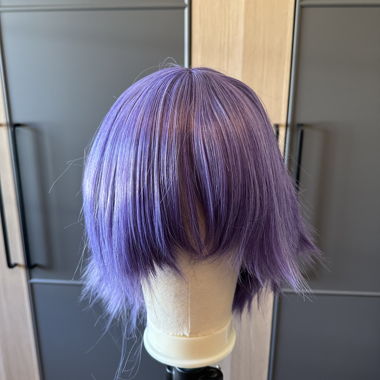 Perruque courte violette (marque epic)
