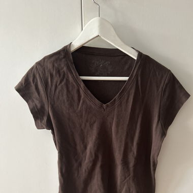 Uni T-Shirt Braun.