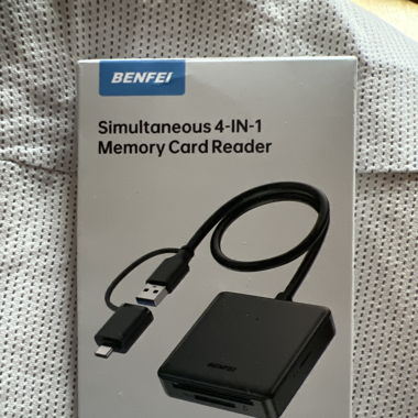 Card reader 