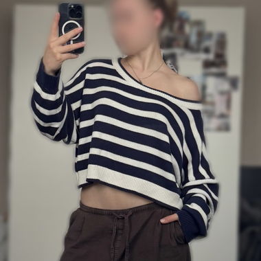 Gestreifter Strickpullover