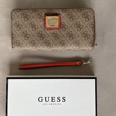 Guess Wallet