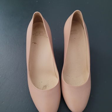 Escarpins nude beige Navyboot en cuir