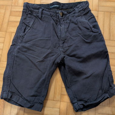Due pantaloni corti