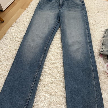 Jeans Bershka Straight bleu clair EUR 34
