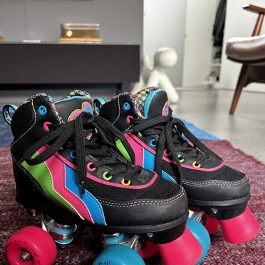 Kids Vintage Rollerskate Size EU 30.5