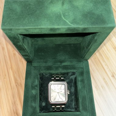 Off White „Minute Hand“ Watch, sehr limitiert 